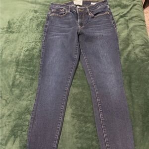 Frame Denim Blue Skinny Jeans with Faded Detail